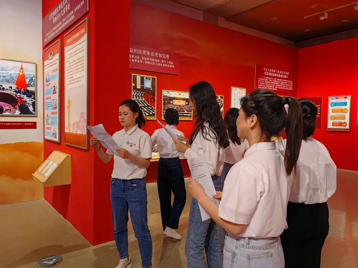 7236e673249b4cde94ccf3601be0b494.jpg e06e4b4120ef296ee4373eeebc82ae4c-sz_4584693.webp.jpg