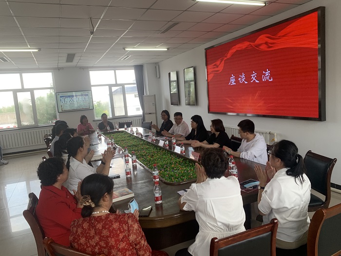 a0aa354cdfd74be9b8db2a3e8ef6f9b2.jpg 555.jpg